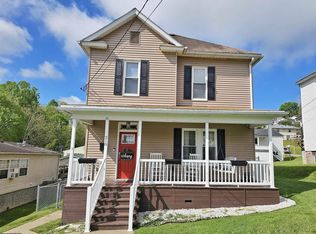 210 Edison St, Nutter Fort, WV 26301