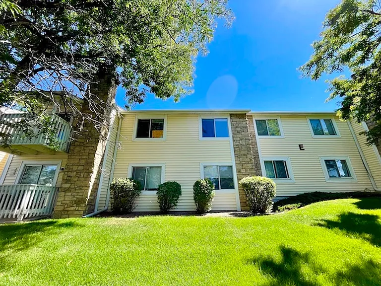8555 Fairmount Dr #E203-E20 — Photo 7