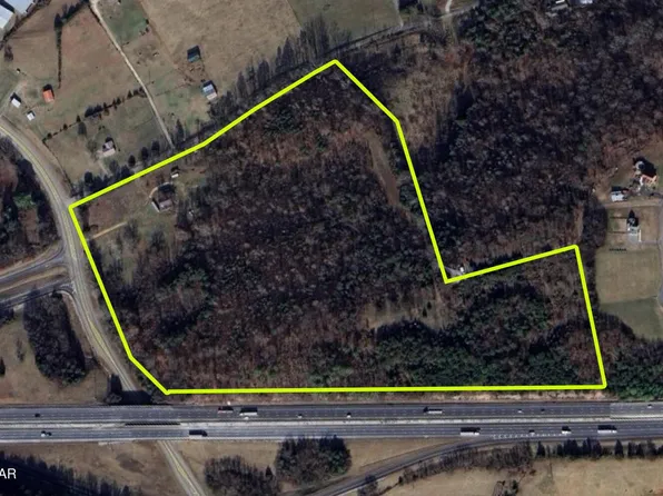 415 W Highway 25 #70, Dandridge, TN 37725