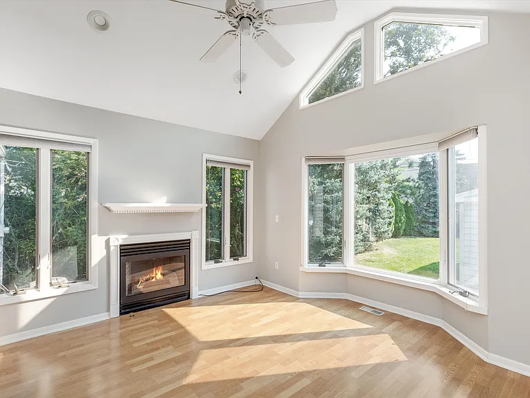 4514 Sedgemoor Ave — Photo 2