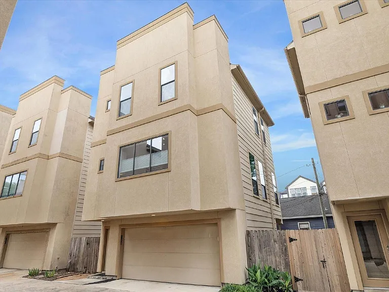 1105 W 21st St #B — Photo 26