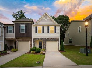 1055 Coldstream Dr, Burlington, NC 27215