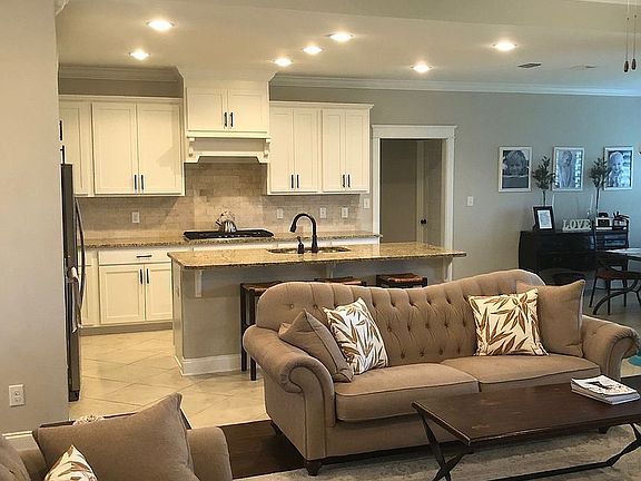 Family Room / Kitchen