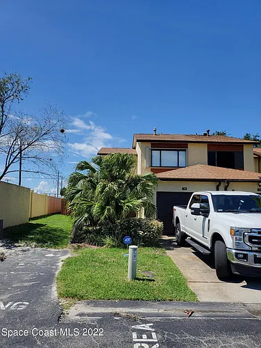 10 Bogart Pl Photo 1