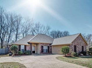 121 Millhouse Dr, Madison, MS 39110