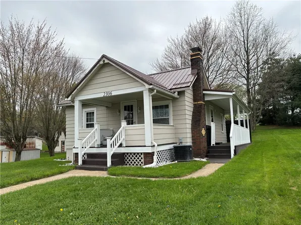 2306 S Jefferson St, New Castle, PA 16102