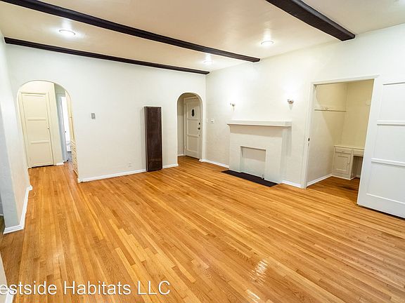 3rd image of 147 N Hamilton Dr #10546485