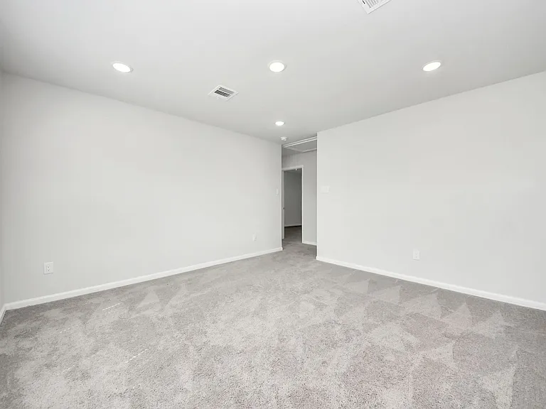 16489 Moss Ln — Photo 25