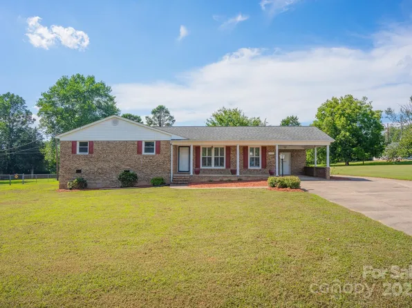 106 Plantation Pl, Kings Mountain, NC 28086