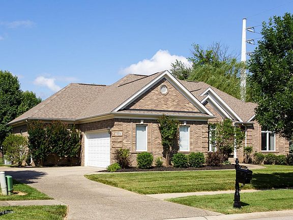 8814 Summit Ridge Dr-2