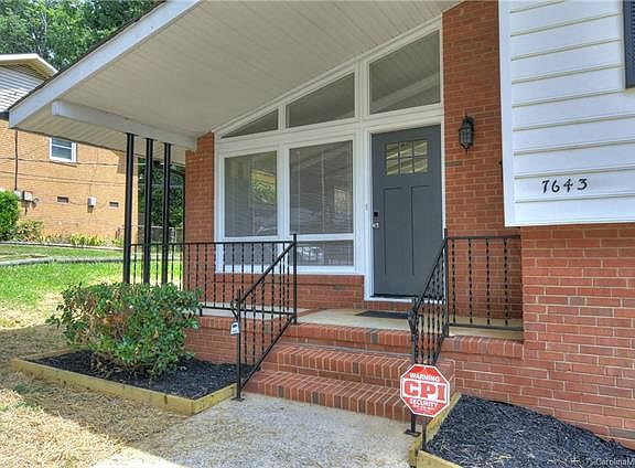 3rd image of 7643 Briardale Dr