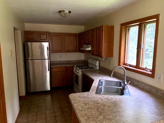 5th image of 115 Woodin Rd #B