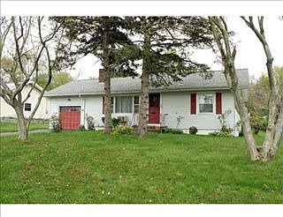 2nd image of 161 Carroll Ave