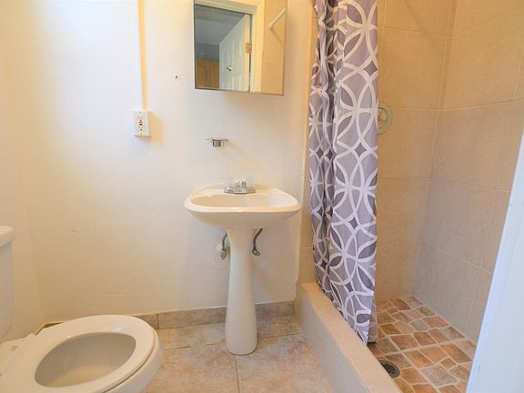 4th image of 413 53rd St