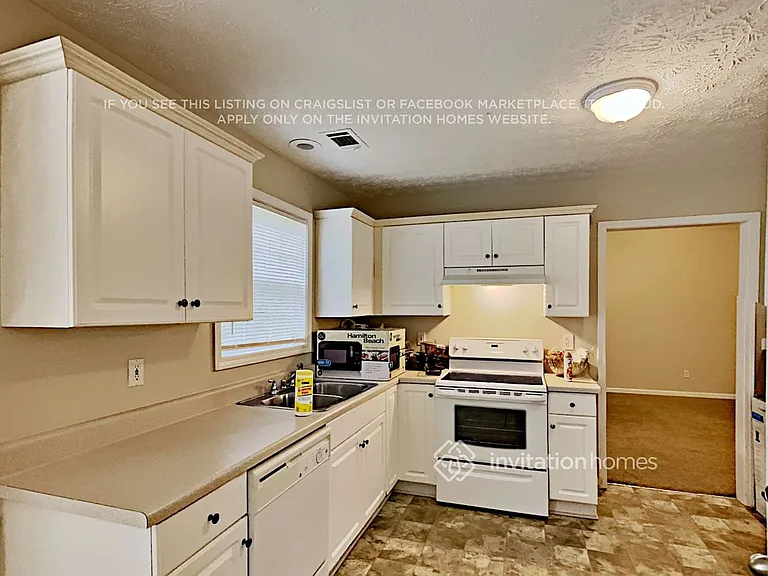 115 Spring Valley Way — Photo 9