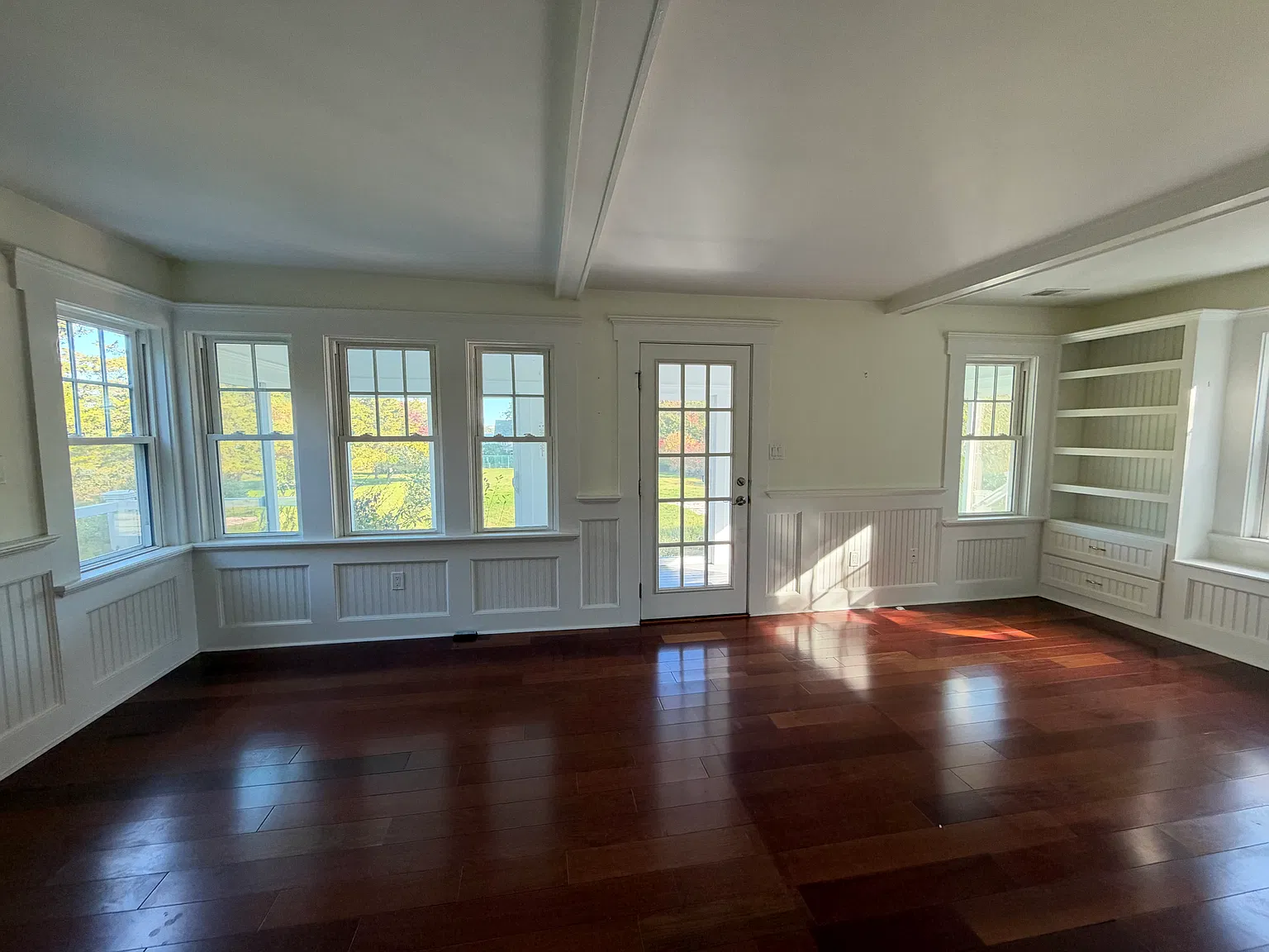 Studio, 650 sqft, $2,500 — Photo 4