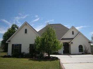 506 Pemberton Pl, Picayune, MS 39466