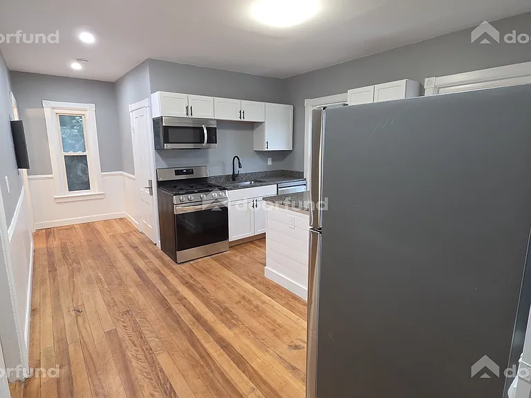 41 Eastern Ave #2 — Photo 4