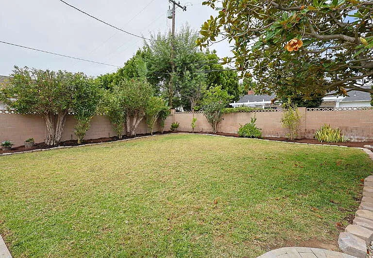 12581 Foster Rd — Photo 27