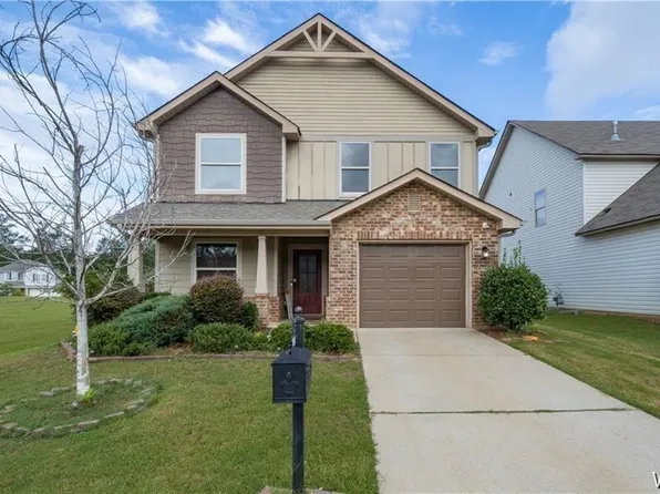 4766 Woodford Cir, Bessemer, AL 35022