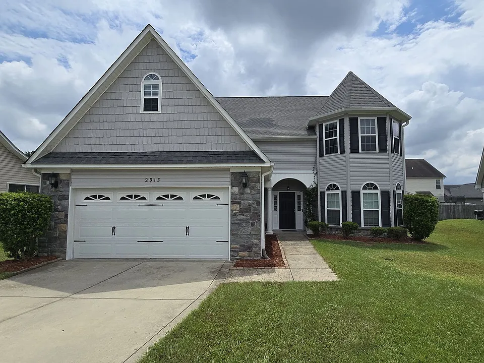 2913 Schonner Ct
