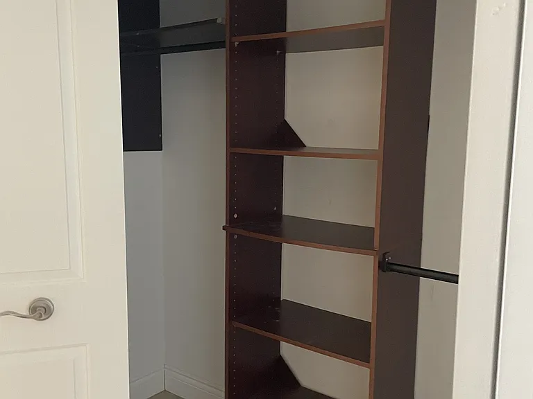 179B The Queensway S — Photo 19