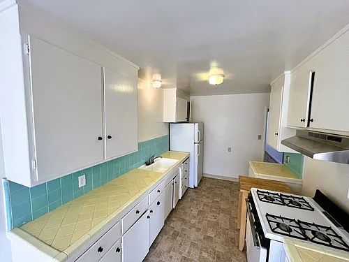 3105 High St Photo 1