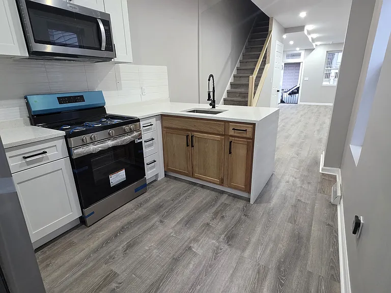 141 Peach St — Photo 7