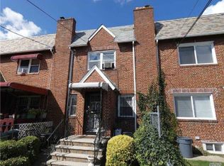 186-15 Foch Blvd, Saint Albans, NY 11412