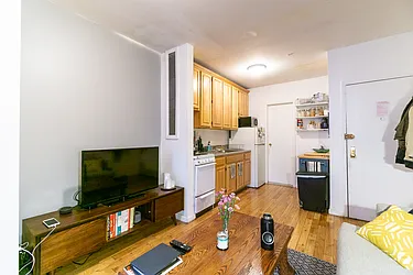 Rented by City Connections Realty