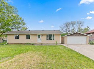 3511 English St, Vadnais Heights, MN 55110