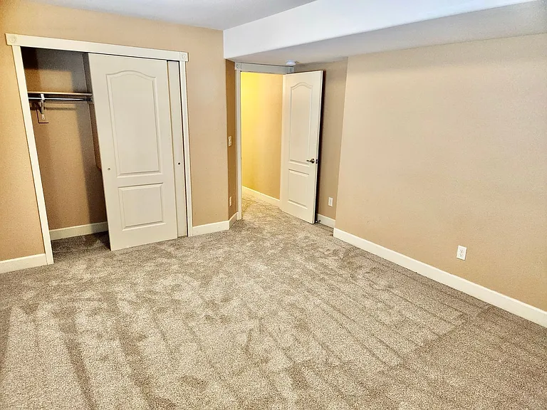 7027 Davey Crocket Ct — Photo 18