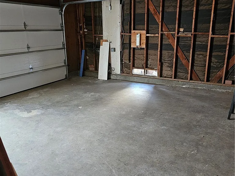 10030 Ontario St — Photo 8