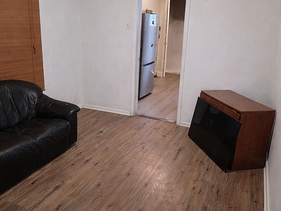 4th image of 508 Fulton St Floor 2