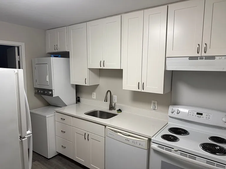 12001 Old Columbia Pike #106 — Photo 6
