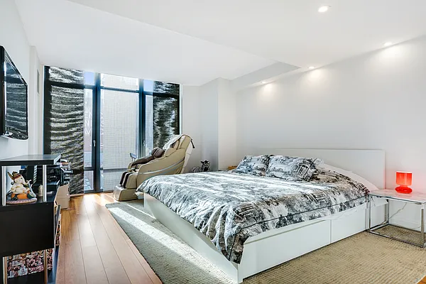 Sold by Compass | media 6