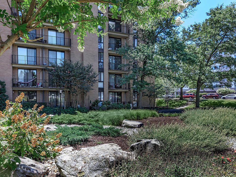 Whitestone at Landmark 250 S Whiting St Alexandria VA Zillow