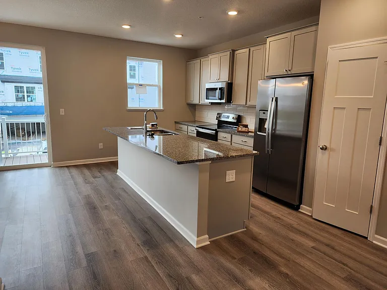 13644 Marsh View Trl — Photo 3