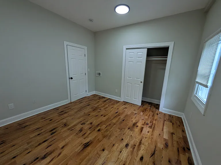 348 Davenport Ave #2 — Photo 7