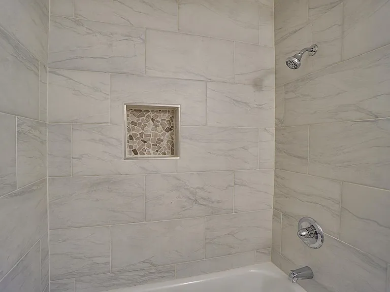 1239 SW Woods St — Photo 23