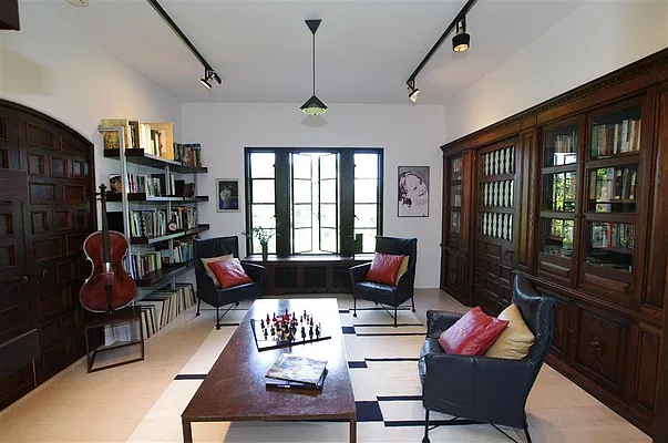 Sold by Corcoran | media 26