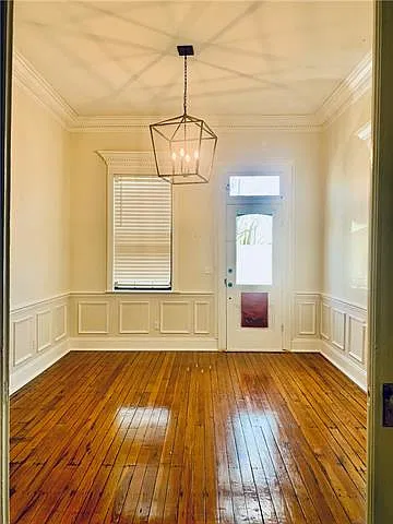 3 bed, 2.0 bath, 1700 sqft, $3,000 — Photo 2