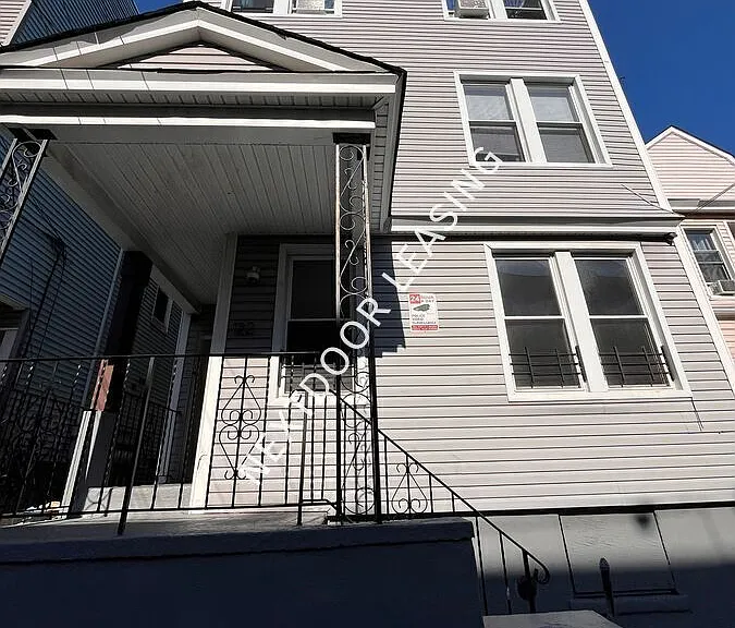 122 Virginia Ave #1FM — Photo 4