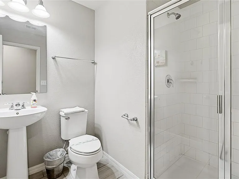 5152 Adelaide Dr — Photo 15