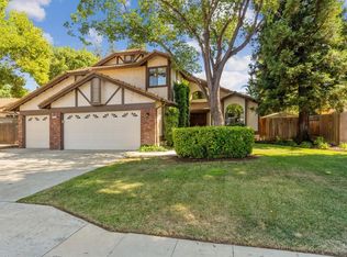 2552 Purvis Ave, Clovis, CA 93611