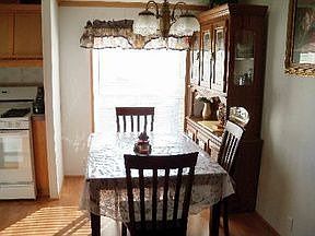 5th image of 241 Meadowlark Ln