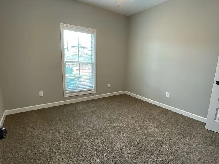 302 Thornbird Loop — Photo 9