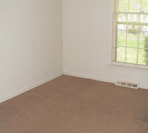 2nd image of 3512 King Arthur Dr
