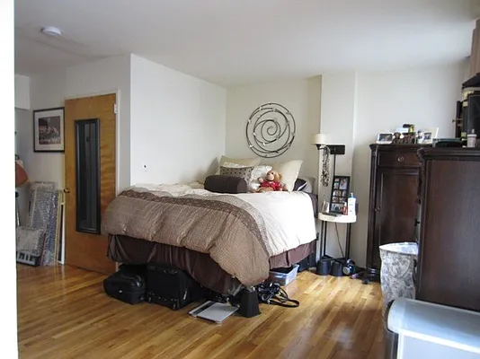 Rented by City Connections Realty | media 12