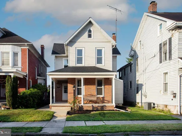 362 High St, Hanover, PA 17331